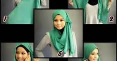 Bitmoji Hijab